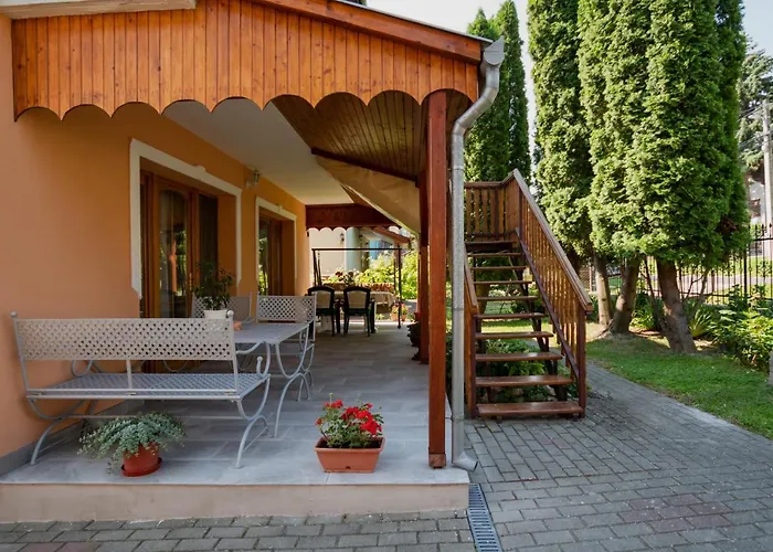 Akacfa 13 * Zalakaros